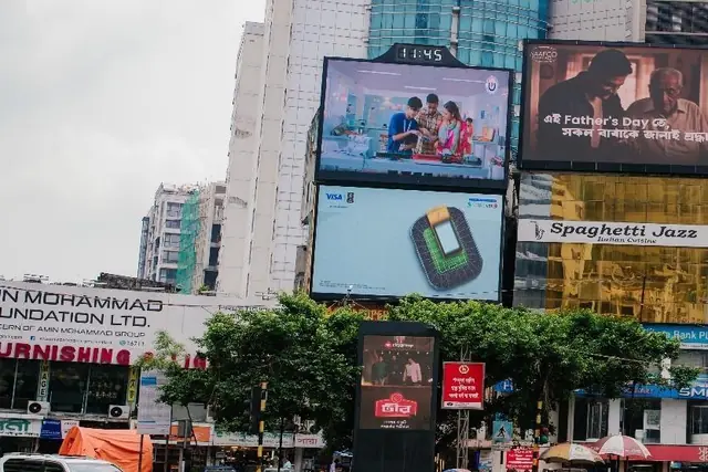 Gulshan Circle-2 (North Side), Lower Screen LED screen, Gulshan