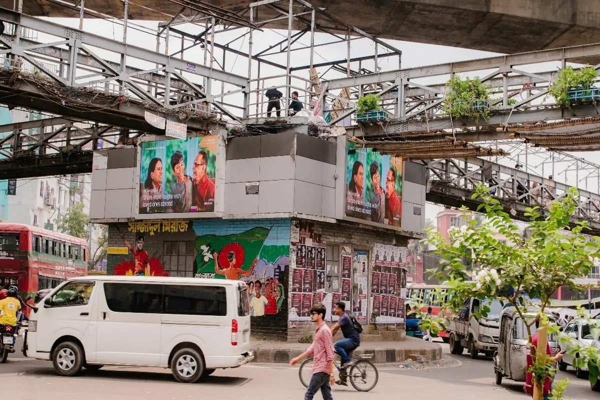 Mirpur-10 Circle (4 Screens) LED screen, Mirpur