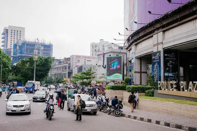 Police Plaza, Front Side LED screen, Gulshan