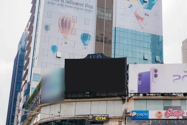 Gulshan Circle-1, Upper LED screen, previewing your brand